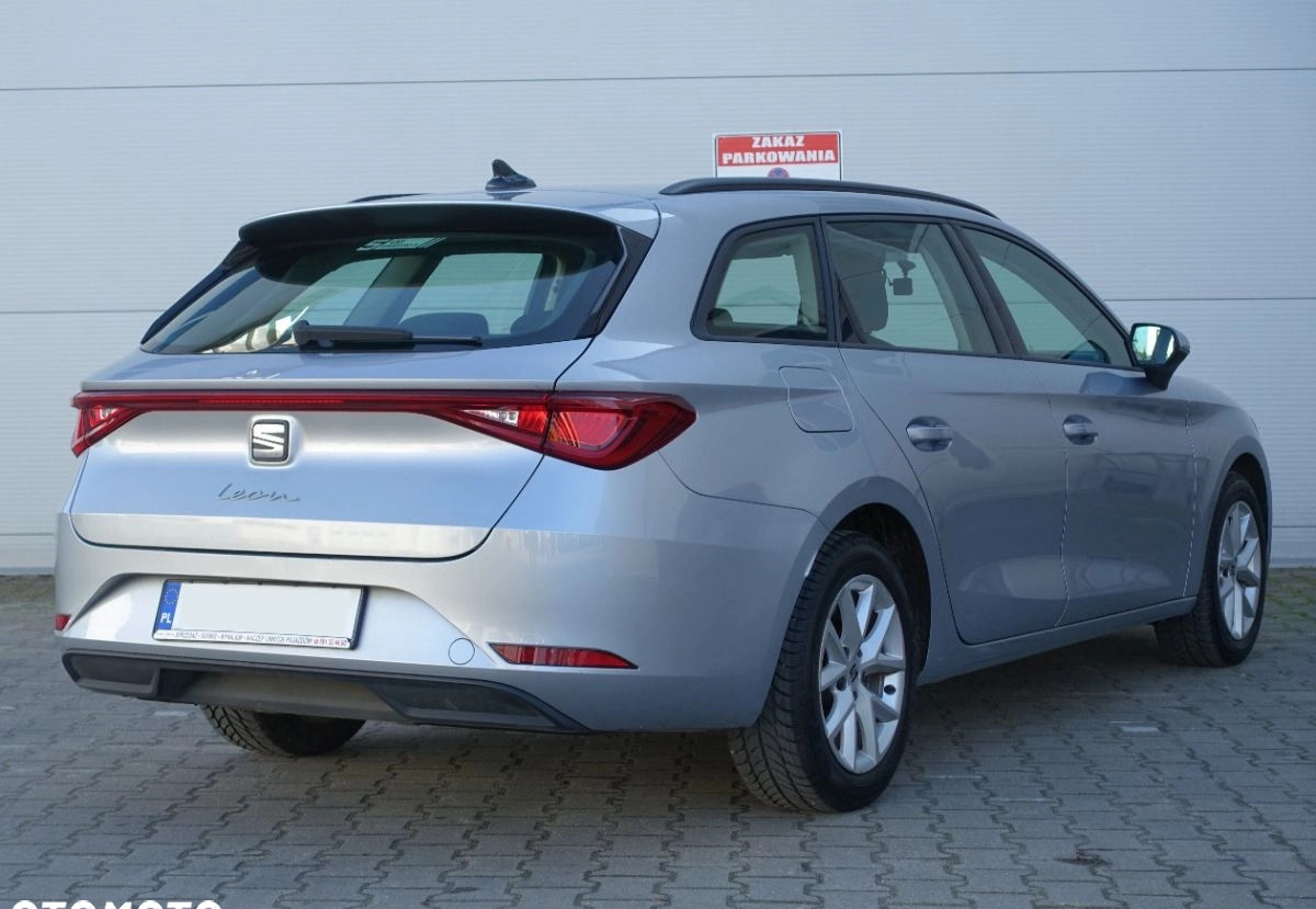 Seat Leon cena 67900 przebieg: 70000, rok produkcji 2022 z Radymno małe 121